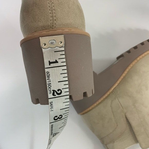 Dv Dolce Vita Faux Leather Platform Bootie Rango Lug Sole Wedge Tan 8.5 - Picture 13 of 14